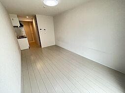 ヴィラ　リヴィエールIII 3階ワンルームのリビング/ダイニング