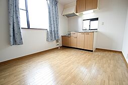 プリエール　B 2階3DKのリビング/ダイニング