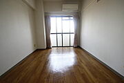 ※掲載写真は同マンション別部屋参考写真となります。