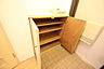 玄関：※別部屋の写真です