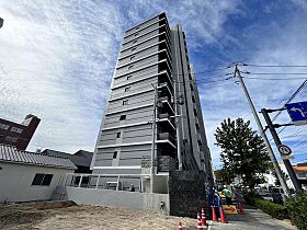 S-RESIDENCE城南通りabreast  ｜ 広島県広島市西区中広町1丁目（賃貸マンション1LDK・3階・29.87㎡） その1