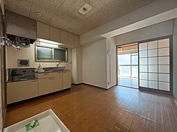 居間