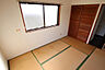 リビング/ダイニング：※別部屋の写真です