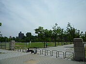 公園「東千田公園まで831ｍ」