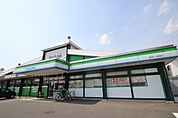 コンビニ「ファミリーマート啓文社廿日市店まで270ｍ」