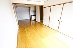 出島ビル 4階1LDKのリビング/ダイニング