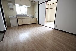 保田ビル 2階2LDKのリビング/ダイニング