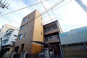 和田ビル  ｜ 広島県広島市中区東千田町2丁目（賃貸マンション1LDK・2階・41.12㎡） その1