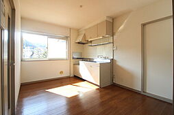 プラドール佐方 2階3DKのリビング/ダイニング