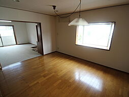 松尾牛田マンション 1階5LDKのリビング/ダイニング