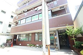 ラ・プルミエール  ｜ 広島県広島市南区宇品神田1丁目（賃貸マンション1K・3階・25.58㎡） その1