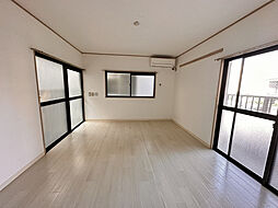 グランコンシェルト 3階1Kのリビング/ダイニング