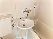 ※別号室の写真です