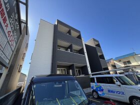 広島県広島市西区南観音3丁目（賃貸アパート1LDK・3階・29.75㎡） その1