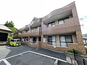 広島県広島市安佐南区長楽寺2丁目（賃貸マンション1LDK・1階・52.64㎡） その1