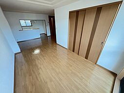 サンクスハイム 2階1LDKのリビング/ダイニング