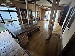 居間