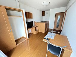 レオパレスＧＯＬＤ　ＣＯＩＮ 1階1Kのリビング/ダイニング