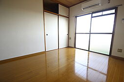 コーポカワモト 3階1DKのリビング/ダイニング