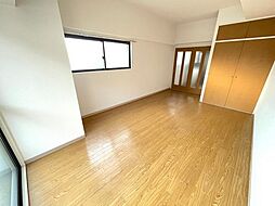 グランシャリオ 1階1Kのリビング/ダイニング