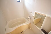他の部屋の写真使用しております