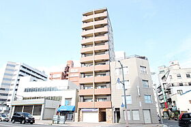 広島県広島市中区宝町（賃貸マンション1LDK・11階・41.01㎡） その1