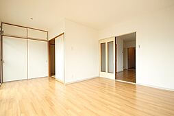 ＶＩＶＲＥ西原 4階2LDKのリビング/ダイニング