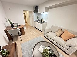 YELLSTAGE長束EAST 4階1LDKのリビング/ダイニング