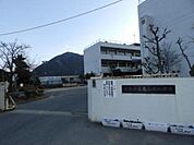 小学校「広島市立亀山南小学校まで662ｍ」