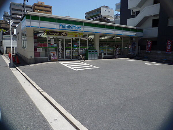 画像4:コンビニ「ファミリーマート堺町二丁目店まで200ｍ」