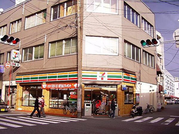 画像16:コンビニ「ファミリーマート横川町二丁目店まで192ｍ」