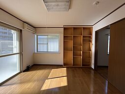 居間