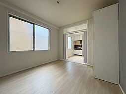 KRTビル 1階1DKのリビング/ダイニング