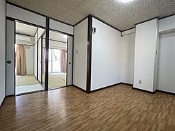 上竹ビル 4階2DKのリビング/ダイニング