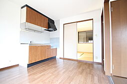 椿原ハイツII 1階2DKのリビング/ダイニング