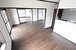 元宇品戸建て 5LDKのリビング/ダイニング