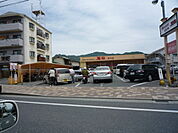 スーパー「万惣府中店まで360ｍ」