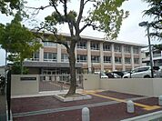 小学校「廿日市市立廿日市小学校まで510ｍ」