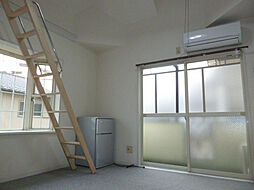 カンターレ坪井 1階1Kのリビング/ダイニング