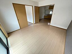 ヴェルソー中筋Ｂ棟 1階2LDKのリビング/ダイニング