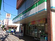 コンビニ「ファミリーマート五日市コイン通り店まで200ｍ」