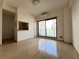 Marionette VII 3階1LDKのリビング/ダイニング