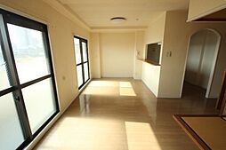 タウン藤垂園 4階3LDKのリビング/ダイニング