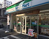 コンビニ「ファミリーマート堺町二丁目店まで136ｍ」