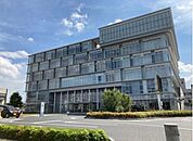 役所「岩国市役所まで3282ｍ」