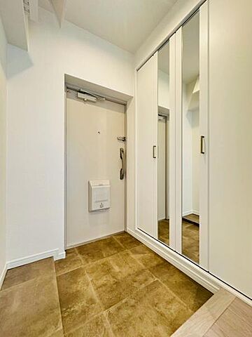 玄関 高幡台団地　7号棟 5階/-