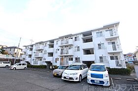 チェリーブロッサム香里  ｜ 大阪府寝屋川市成田町19-10（賃貸マンション3LDK・1階・71.00㎡） その1