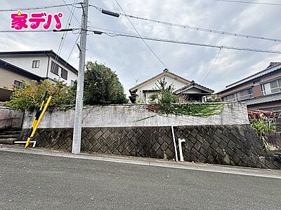 外観：閑静な住宅街にある和室を中心とした「4DK」です。広縁や中庭があり、ゆったりくつろげる間取りです。現地見学実施中です！お気軽に「家デパ」へお問い合わせ下さい。