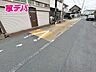 外観：前面道路はゆとりの約7ｍ！車通りも比較的少なく、落ち着いた住環境が魅力です。