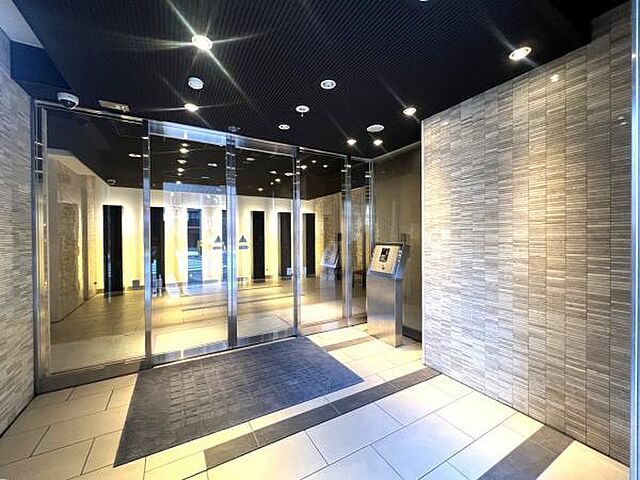 エントランス ライオンズ鶯谷マークスフォート 9階/-